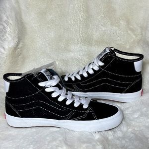 Vans Pro Skate The Lizzie Black and White